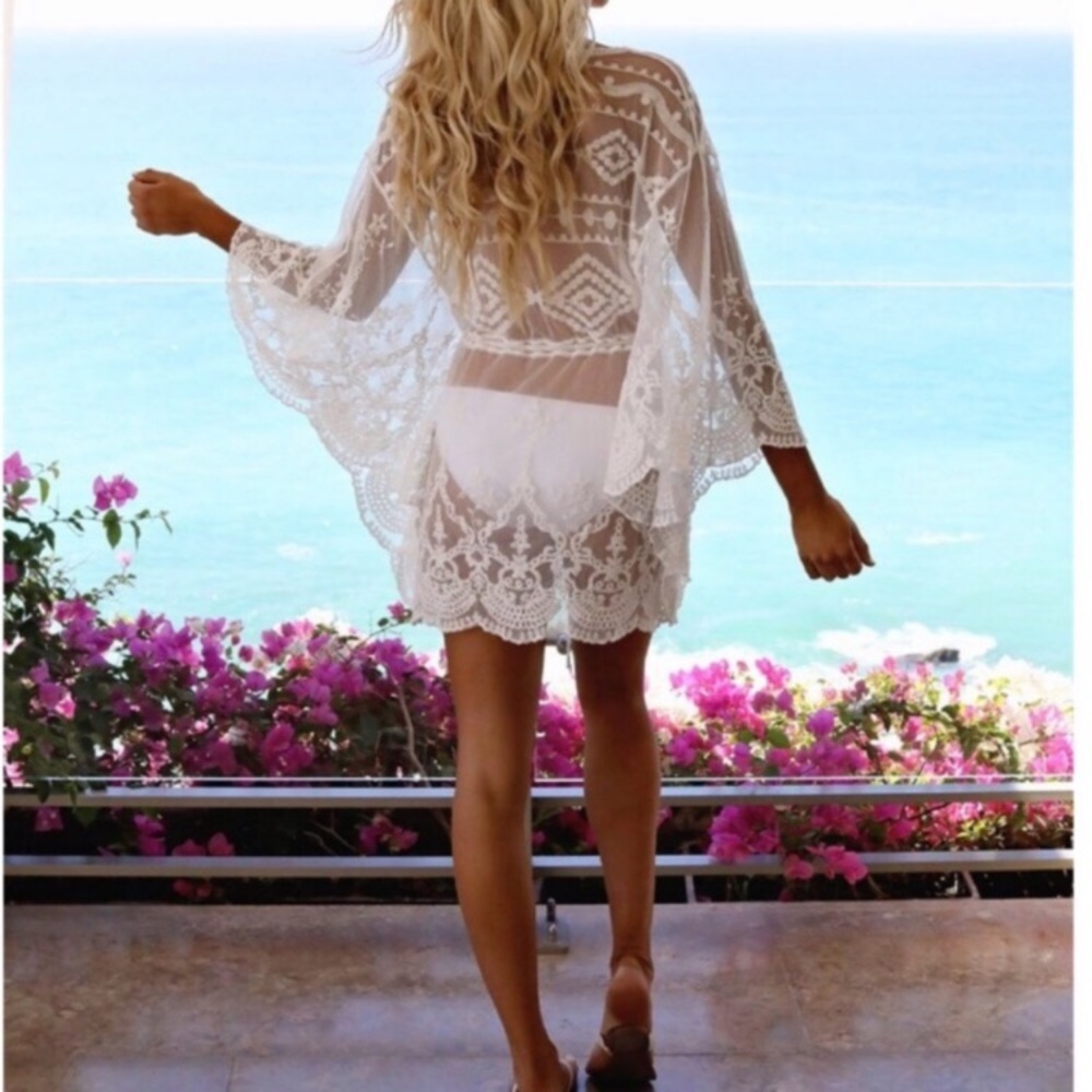 💜Host Pick💜 New! White Lace Kimono - Picture 4 of 12